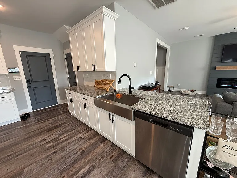 3034 Candlelight Dr — Photo 18