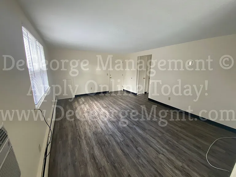 Walworth Garden Apartments — Photo 43