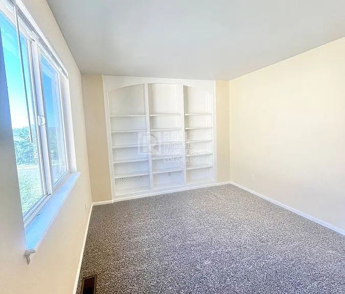 17273 E Lake Dr — Photo 17