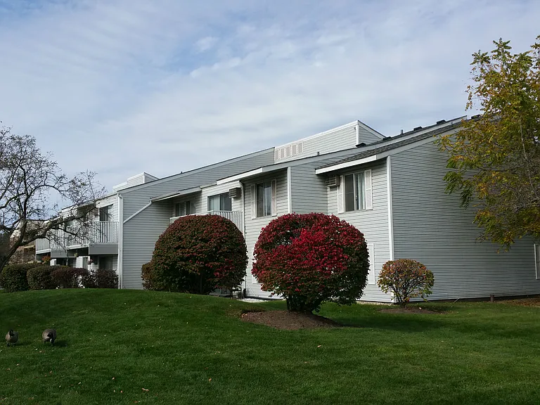 Beech Pointe — Photo 6