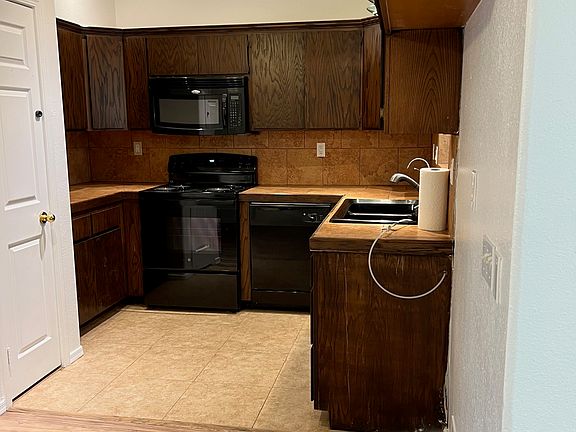 4th image of 1814 Wendell Ave