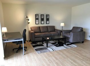 2389 Somerset Blvd APT 205, Troy, MI 48084