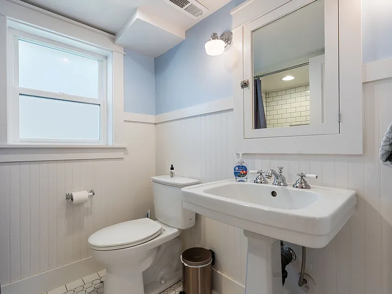 1420 SE 44th Ave — Photo 25