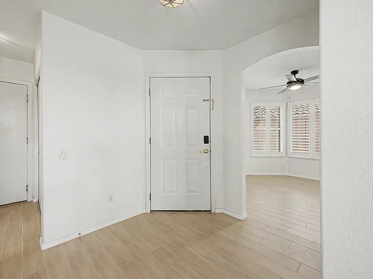2656 W Mountain Heights Ct — Photo 9