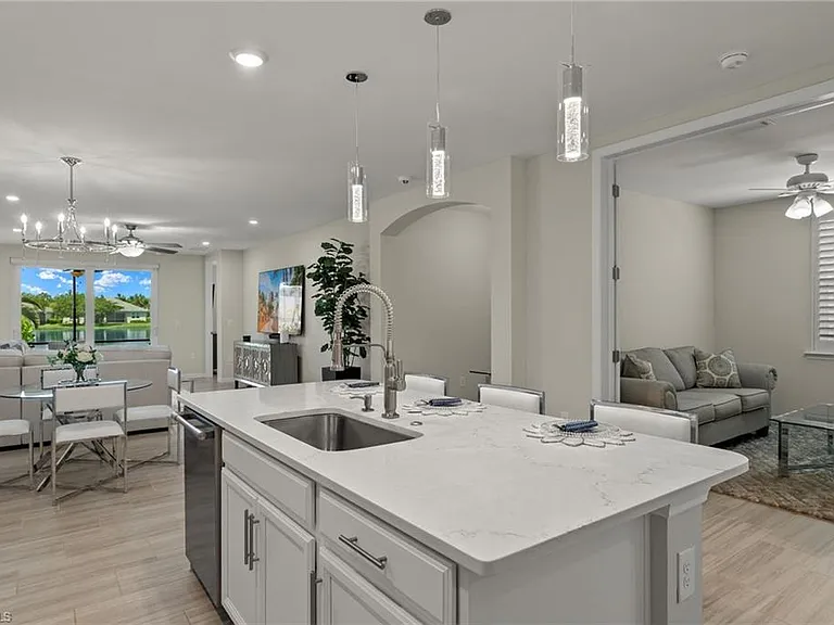 14680 Edgewater Cir — Photo 5