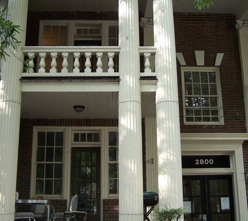1st image of 2800 Monument Ave APT 3