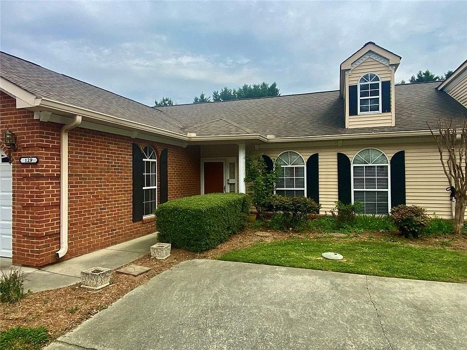 1st image of 1698 Pin Oak Dr Unit 129