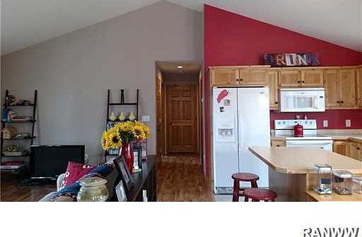 3rd image of 16769 2nd Street