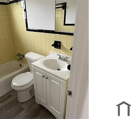 2 bed, 720 sqft, $1,978 — Photo 4
