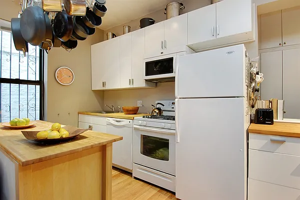 Sold by Corcoran | media 16