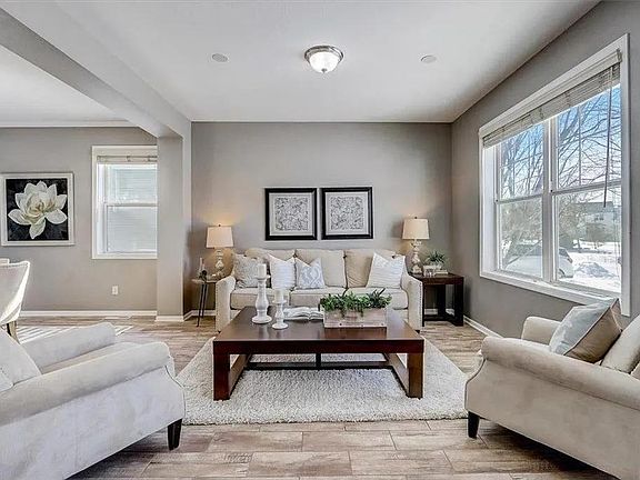 2nd image of 2073 Winterberry Ln