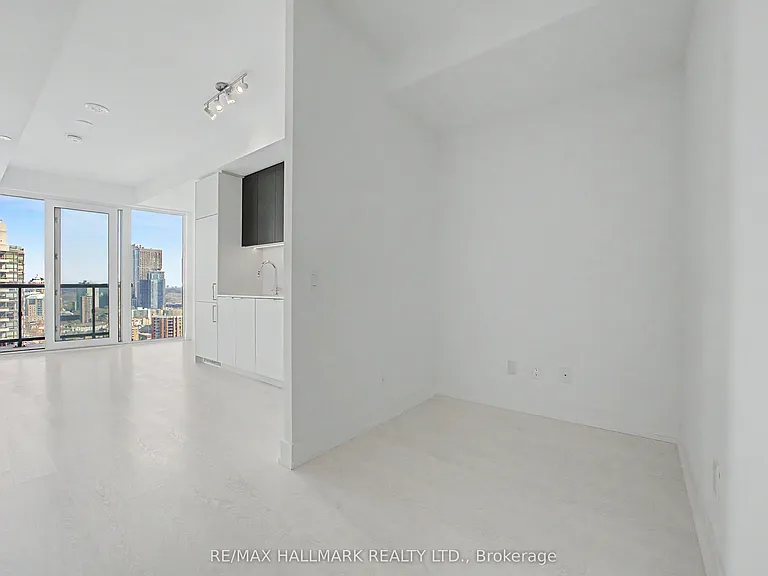 308 Jarvis St #2808 — Photo 13