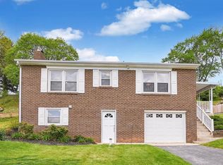 248 Pine St, Glen Rock, PA 17327