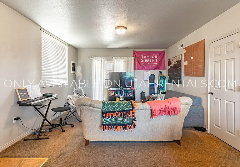 871 E 620 N #J2-1 — Photo 3