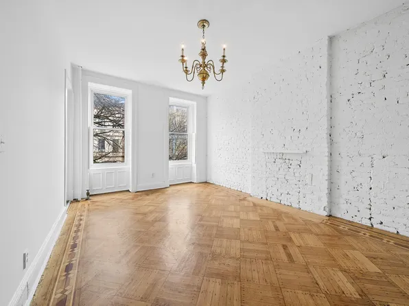 351 Jefferson Avenue image 1 of 6