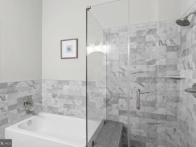 5606 Gresham Ln — Photo 25