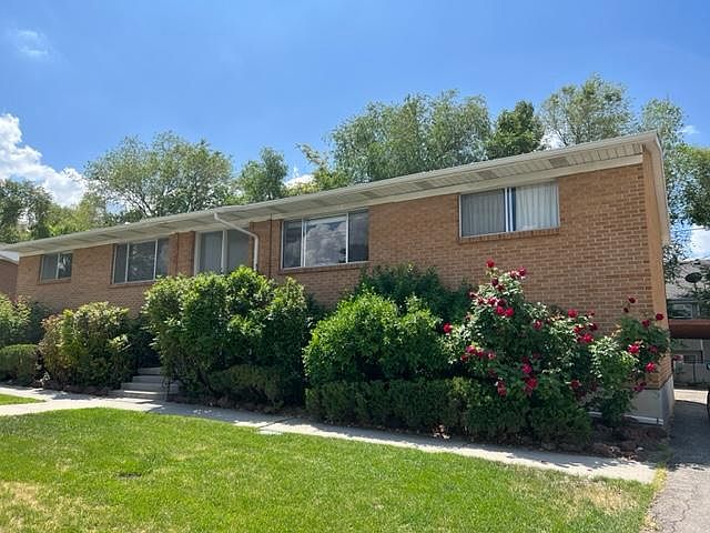 1st image of 1774 E Lincoln Ln #3