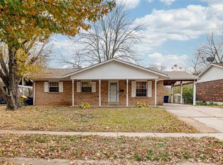 2116 Kingsford Dr, Florissant, MO