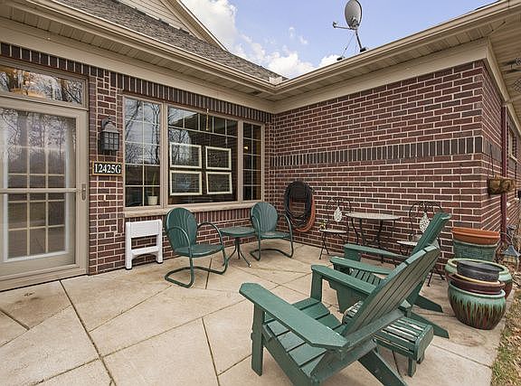 4th image of 12425 Flanders Ct NE Unit G