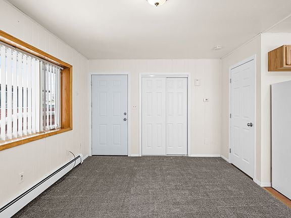 3rd image of 135 Charles St #2