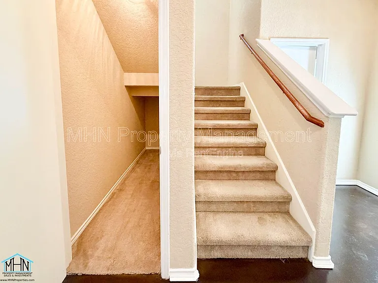 5630 Sendero Spg — Photo 16