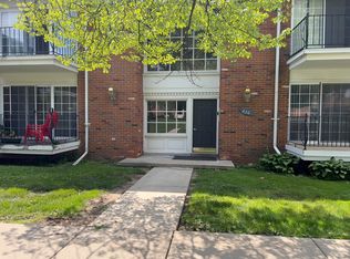 430 Fox Hills Dr N #A-5-1, Bloomfield Hills, MI 48304