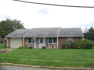 130 Aurora St, Phillipsburg, NJ 08865
