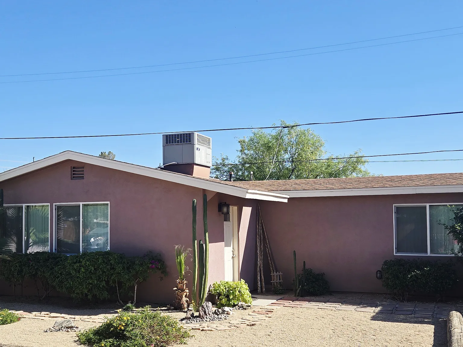 E Grovers Ave, Phoenix — Photo 2