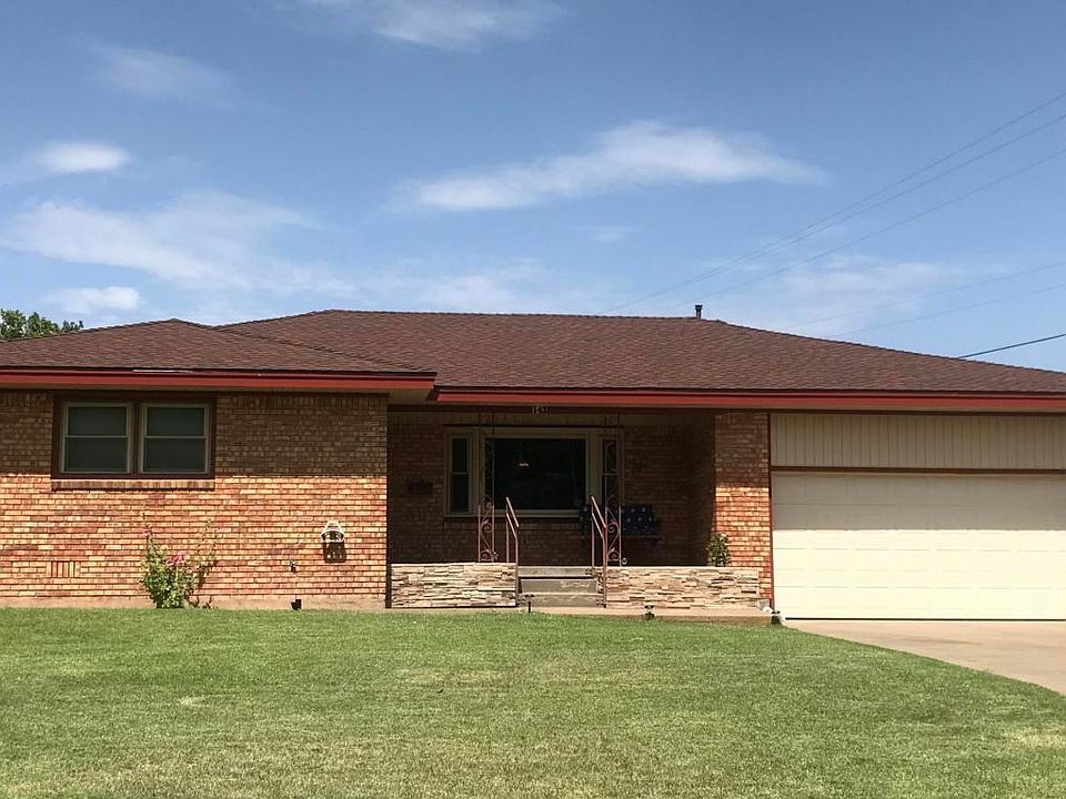 1st image of 143 Parkview Dr