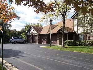1st image of 1022 Lakeland Ct #1BL