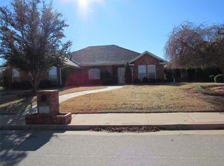 312 Sierra Vista Ct, Altus, OK 73521