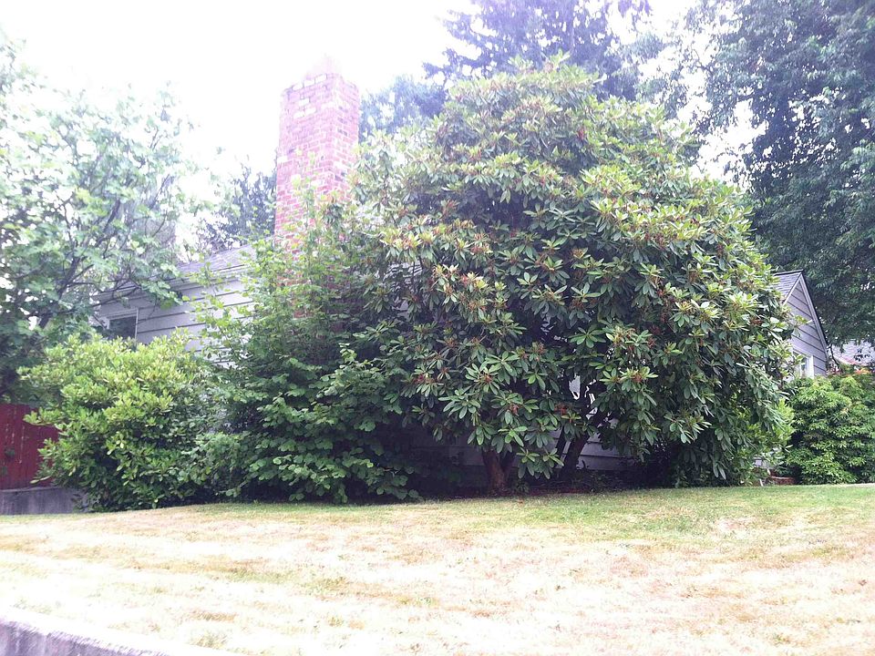 2nd image of 6579 34th Ave NE