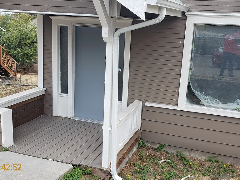 919 E Marine View Dr — Photo 1