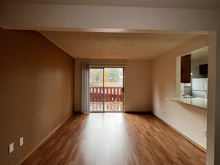 3650 Liberty Rd S — Photo 12