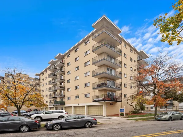 315 Des Plaines Ave APT 403, Forest Park, IL 60130
