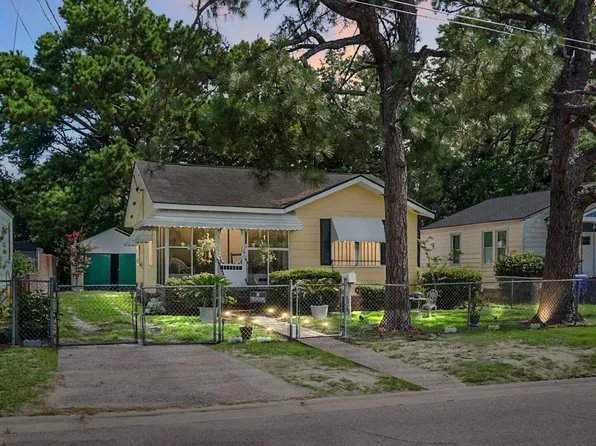 2203 Suffolk St, North Charleston, SC 29405