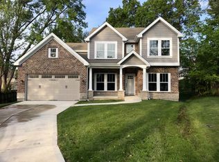 656 Lewiston Dr, Saint Louis, MO