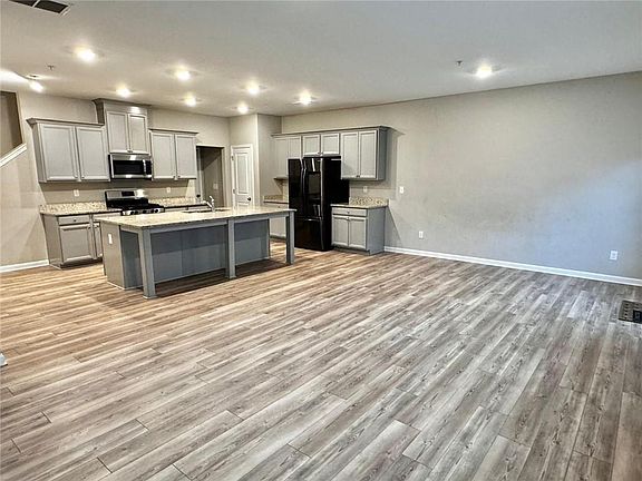 2nd image of 438 Bannon Way