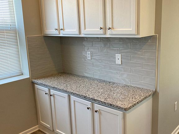 extra desk/nook in kitchen