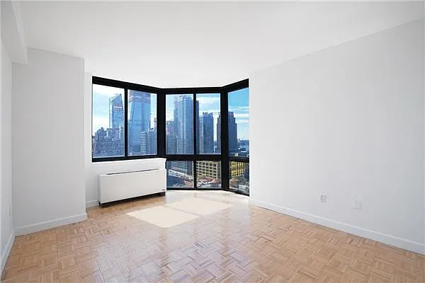 Rented by Addison Property Group | media 2