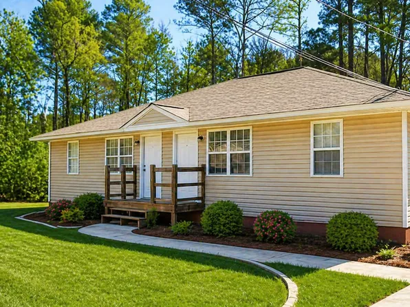 668 Gardner Drive SW, 668 Gardner Dr SE #A, Jacksonville, AL 36265