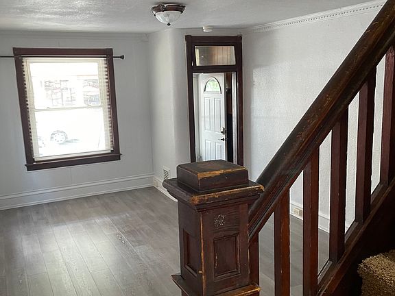 5th image of 934 Hill Ave