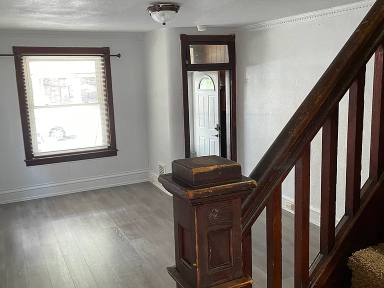 934 Hill Ave — Photo 5