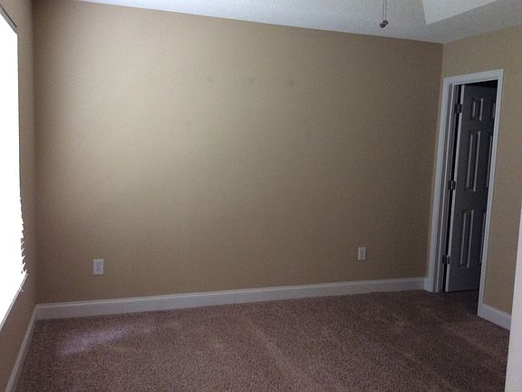 5th image of 271 Weston Valley Dr