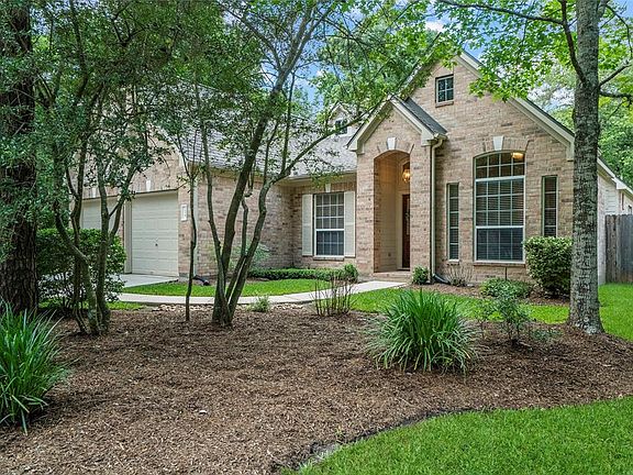 Brick exterior and roof replaced in 2017.