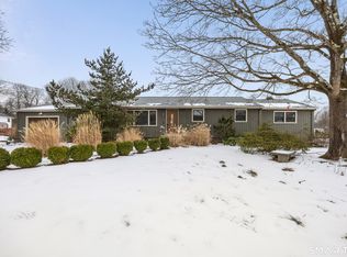 122 Algonquin Drive, Wallingford, CT 06492