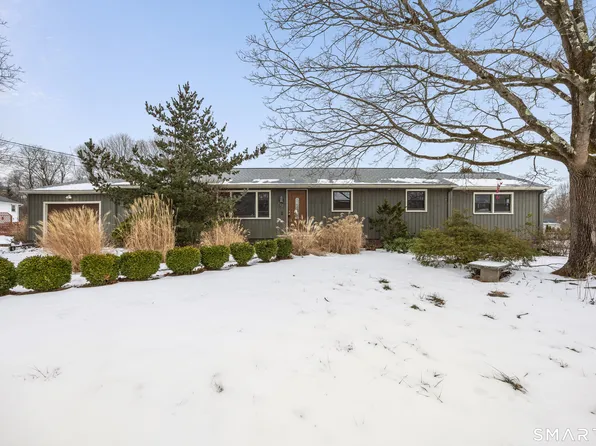 122 Algonquin Drive, Wallingford, CT 06492