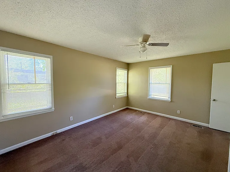 6079 Wall Triana Hwy — Photo 22
