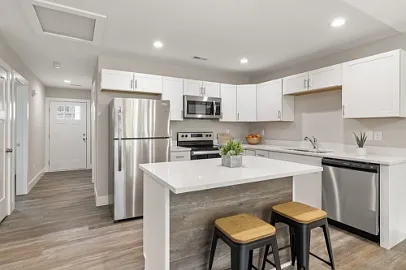 1010 Venice Blvd — Photo 1