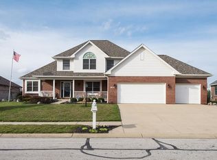 8206 Christopher Ct, Avon, IN 46123